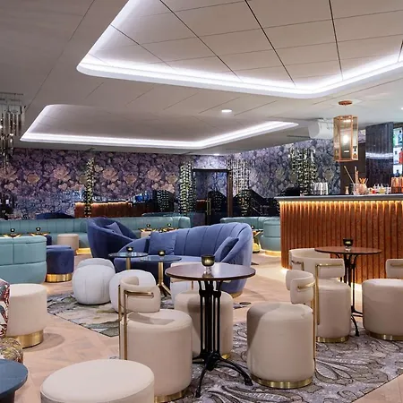 Hyatt Regency Szálloda 5*