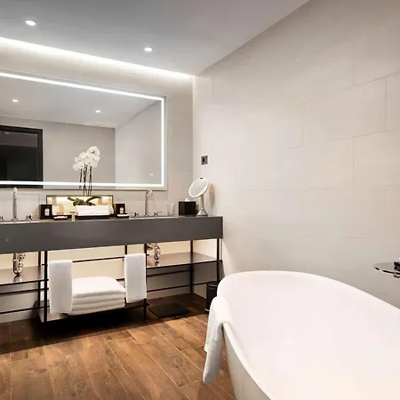 Hyatt Regency 5* Szófia