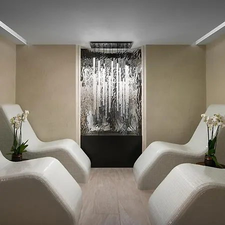 Hyatt Regency 5* Szófia
