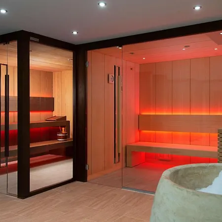 Hyatt Regency Szálloda 5*