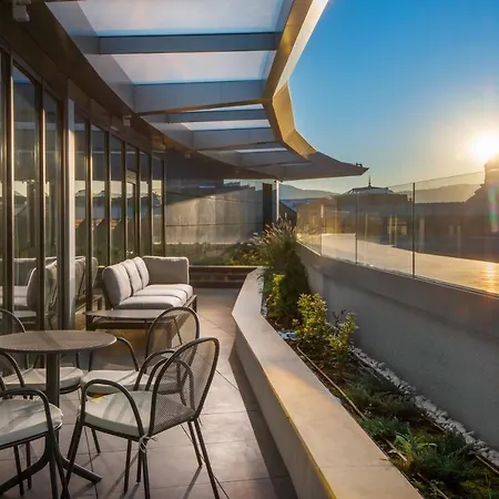Hyatt Regency 5*